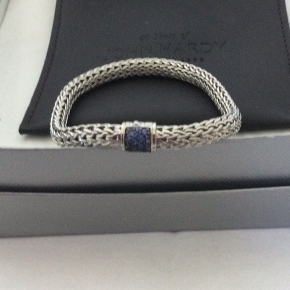 John Hardy women’s classic chain 7.5 mm sterling silver with blue sapphire - Picture 5 of 7